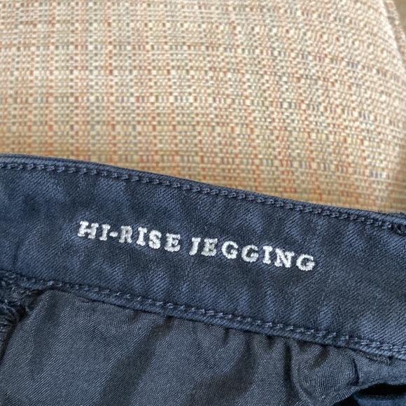 American Eagle size 8 high rise black jeggings. - Picture 8 of 11
